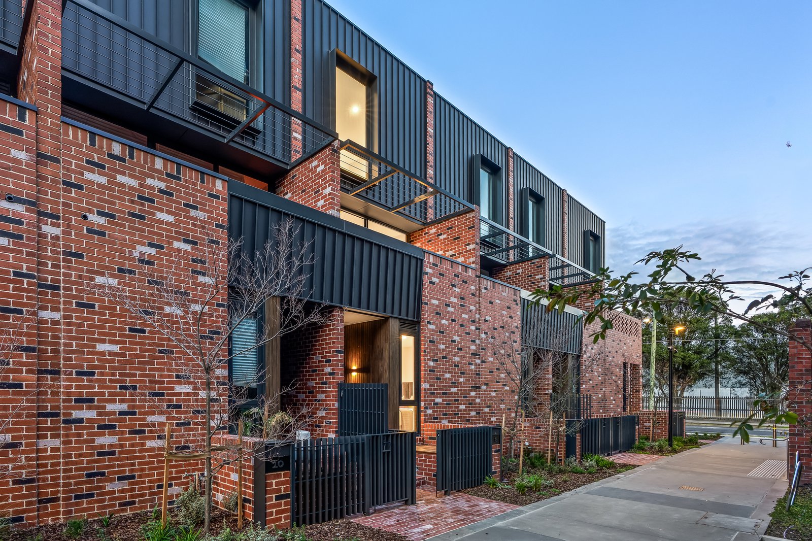 Real Estate and Property in 8 Kenwood Court, Preston, VIC