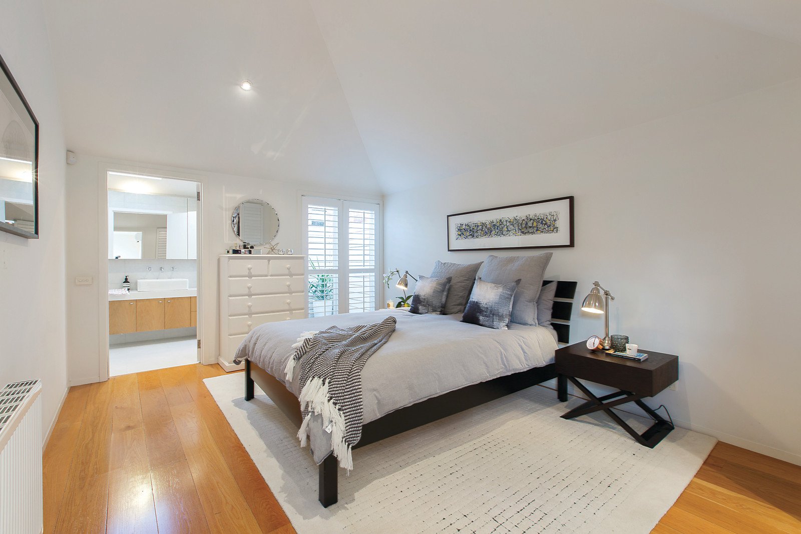 8 Kerferd Place, Albert Park, VIC