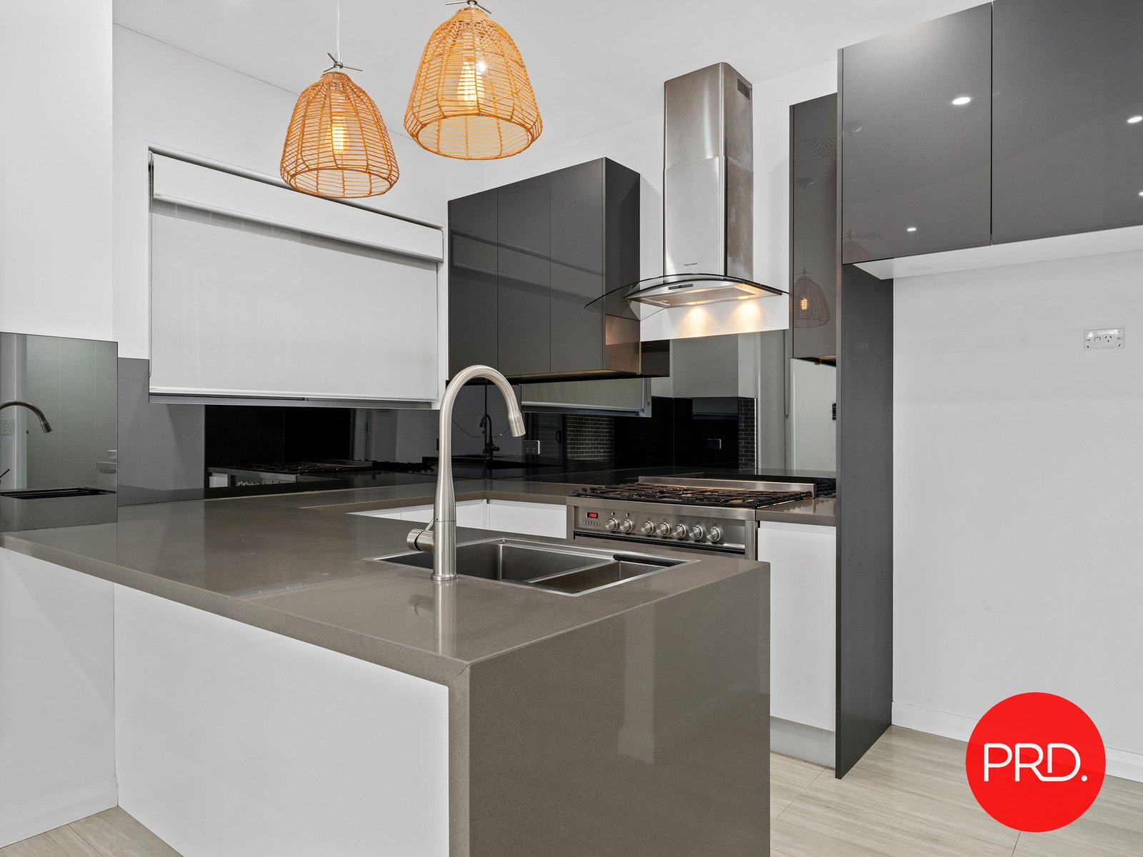 8 Kerrie Crescent PANANIA 2