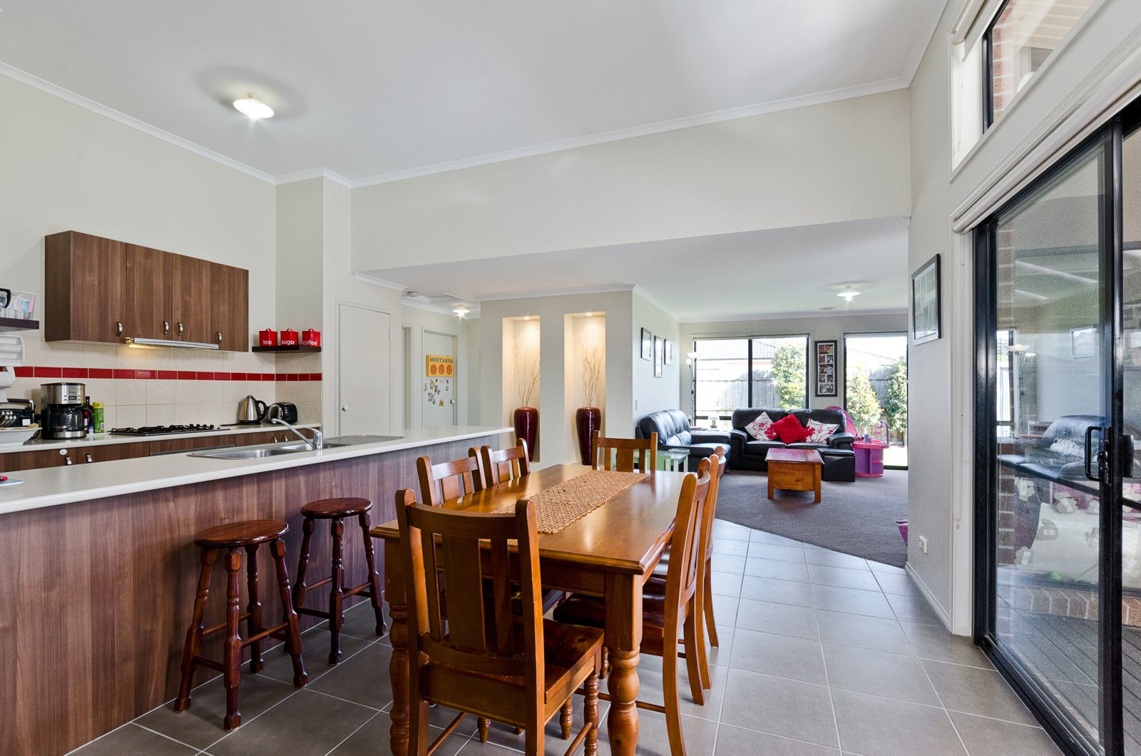 Gallery: 8 Killarney Avenue