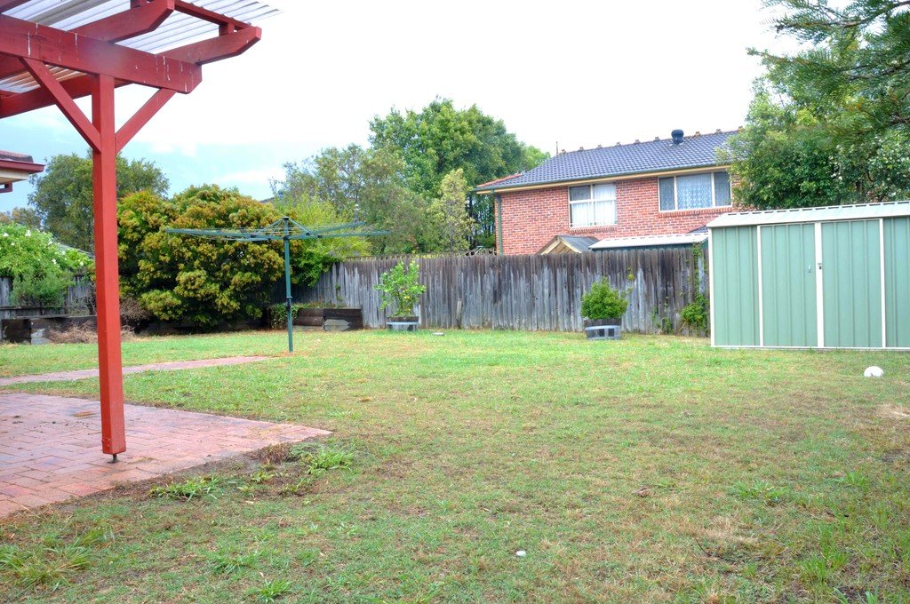 8 Kinchega Court WATTLE GROVE 11