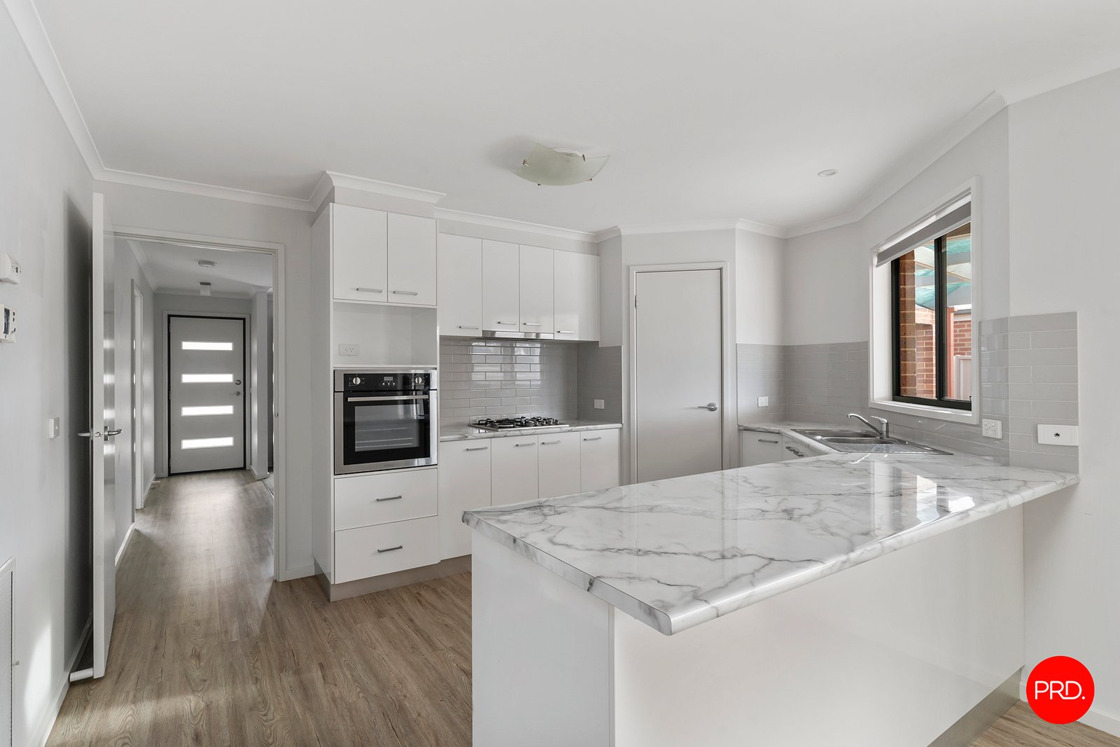 8 Kingfisher Avenue KANGAROO FLAT 3