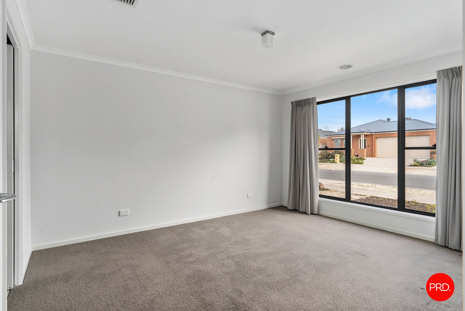 8 Kingfisher Avenue KANGAROO FLAT 11