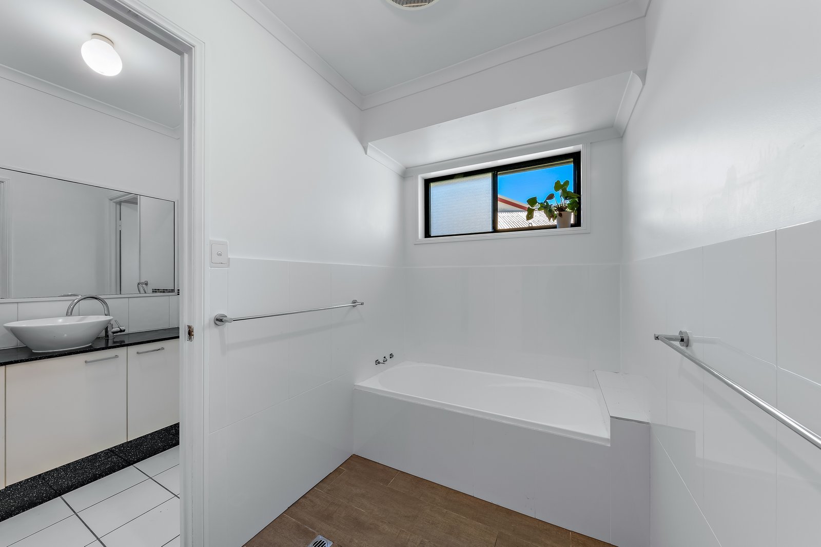 8 Kingfisher Terrace JUBILEE POCKET 15