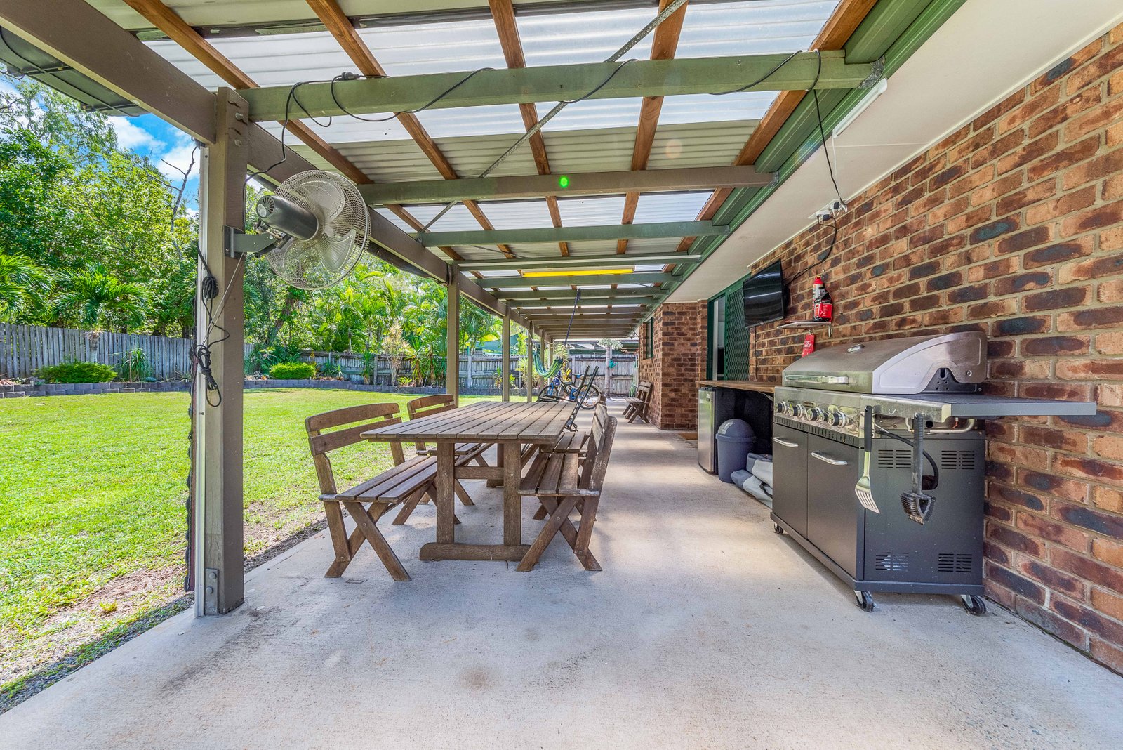 8 Kingfisher Terrace JUBILEE POCKET 16