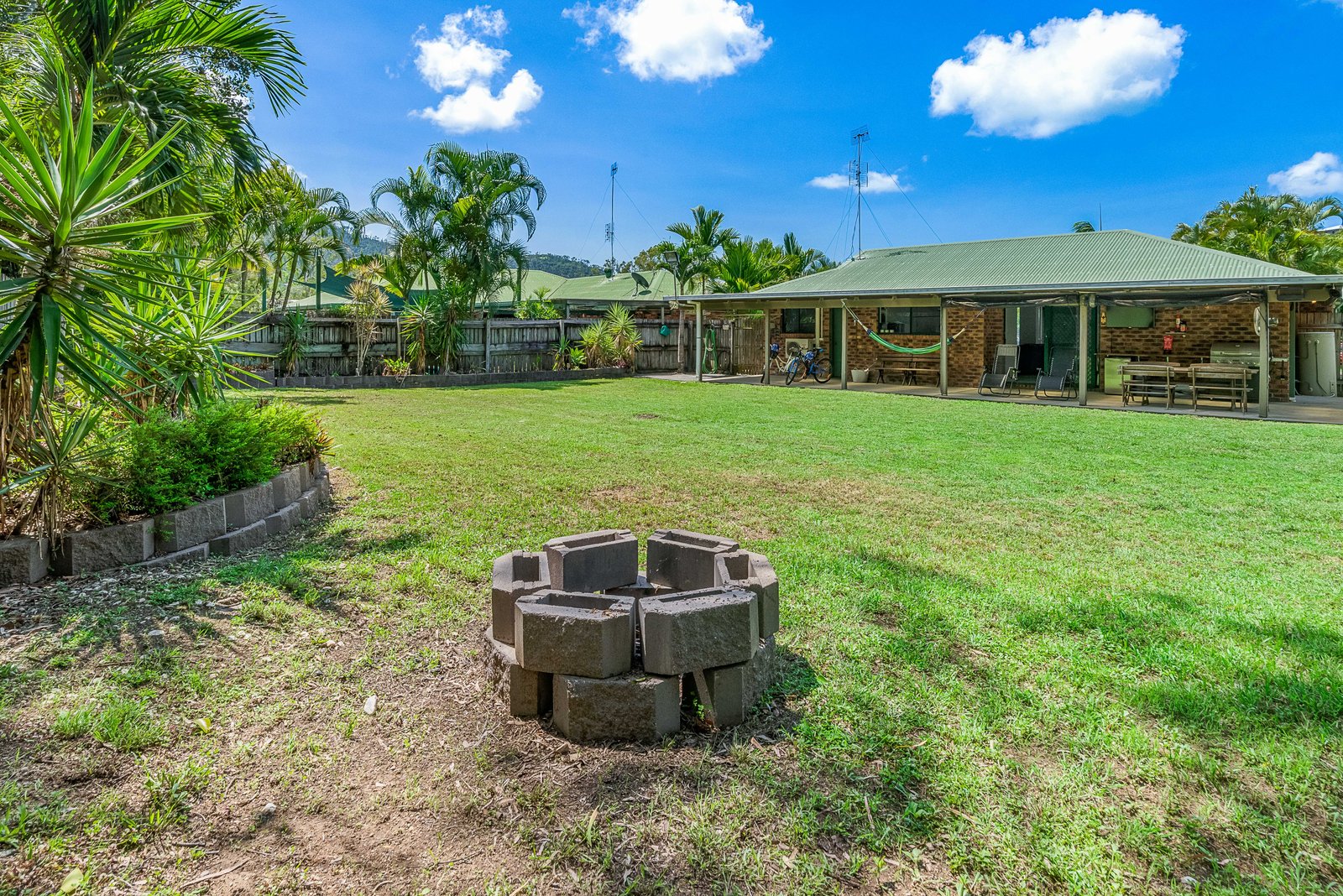 8 Kingfisher Terrace JUBILEE POCKET 17