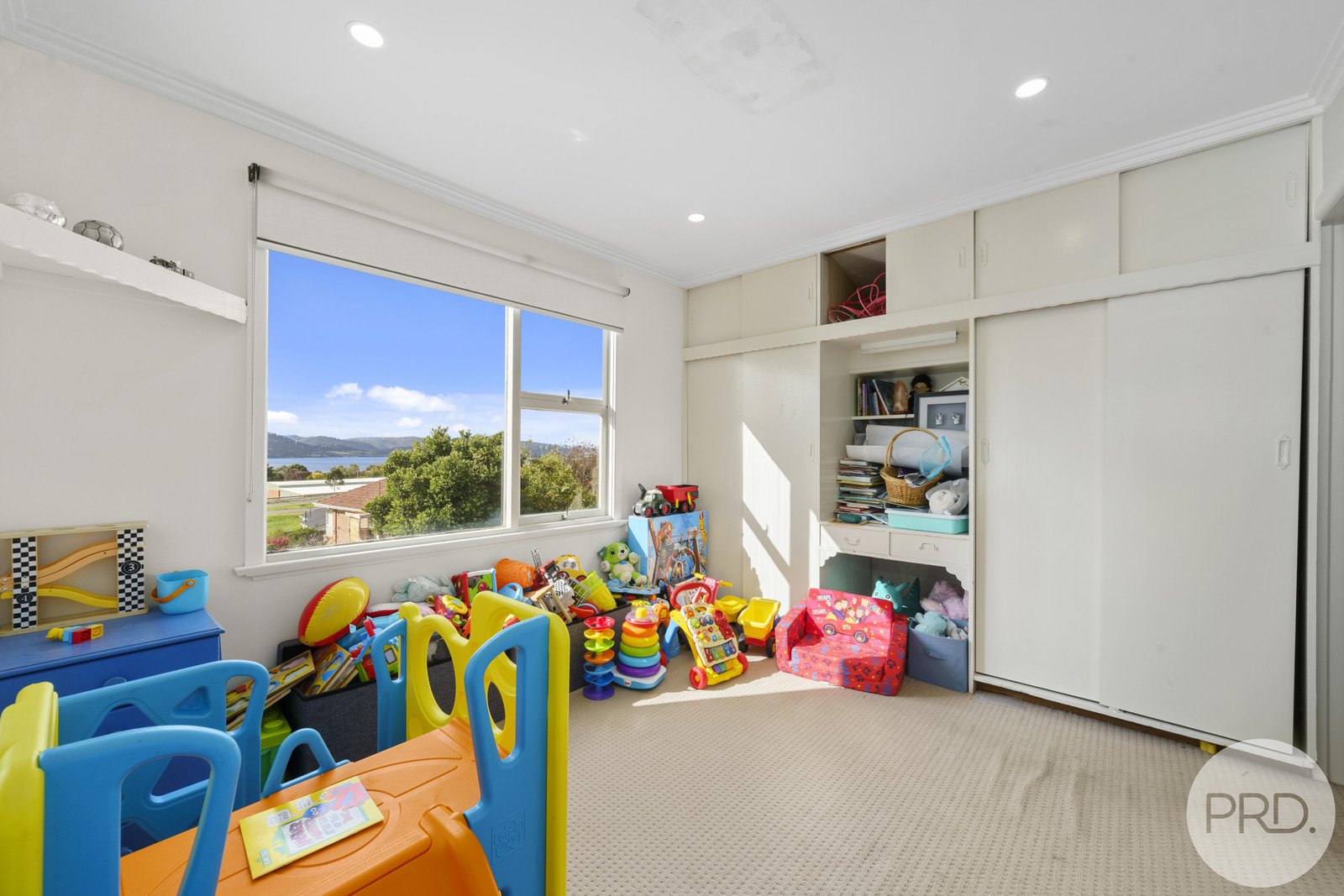 8 Kingswood Crescent BERRIEDALE 12