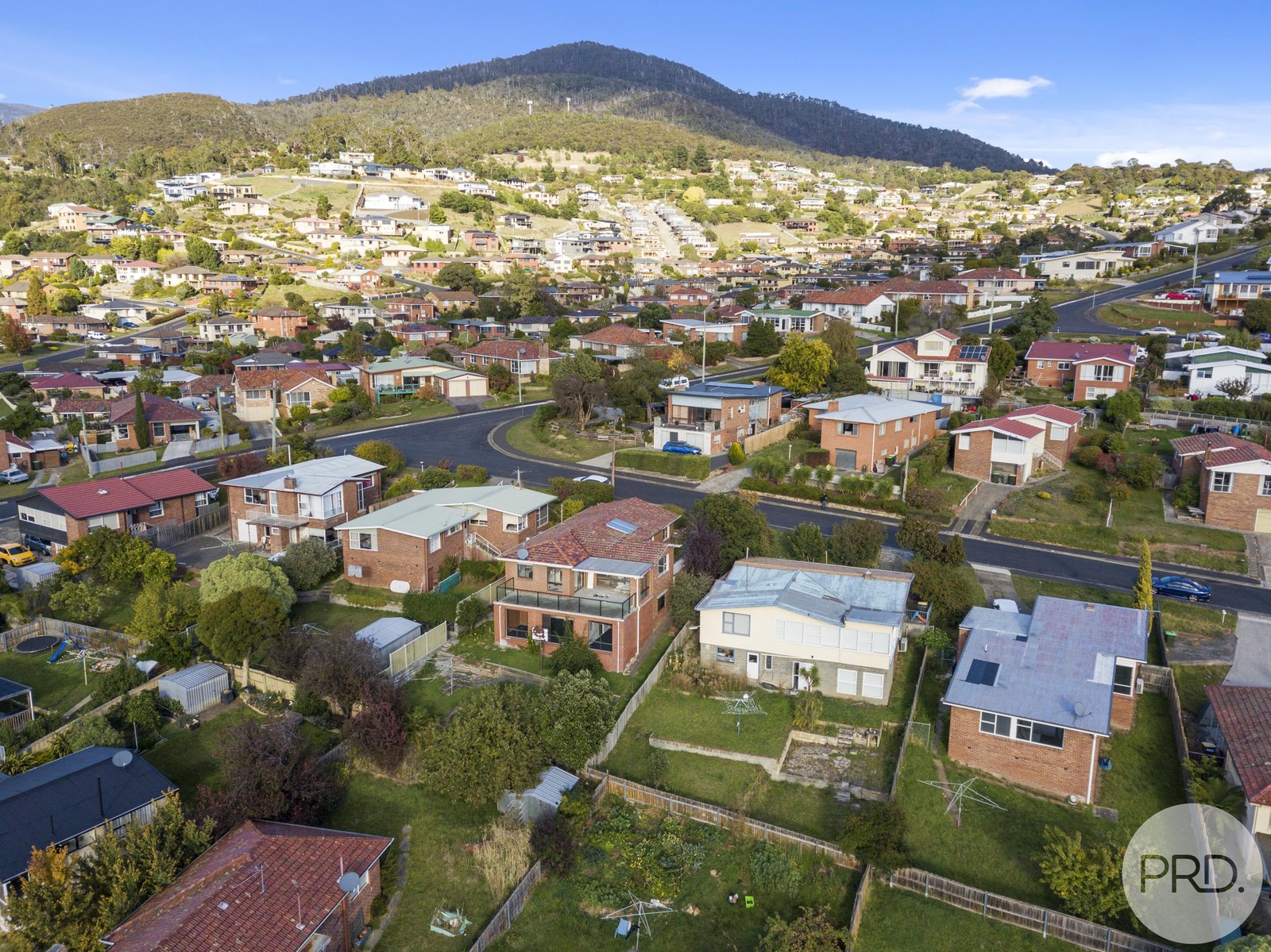8 Kingswood Crescent BERRIEDALE 24