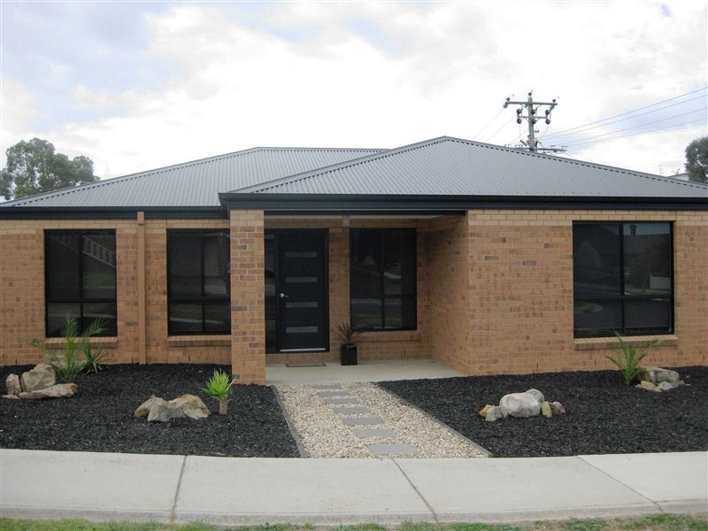 8 Kirby Street GOLDEN SQUARE 1