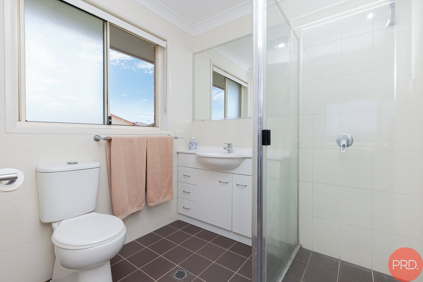 8 Klara Court RUTHERFORD 22