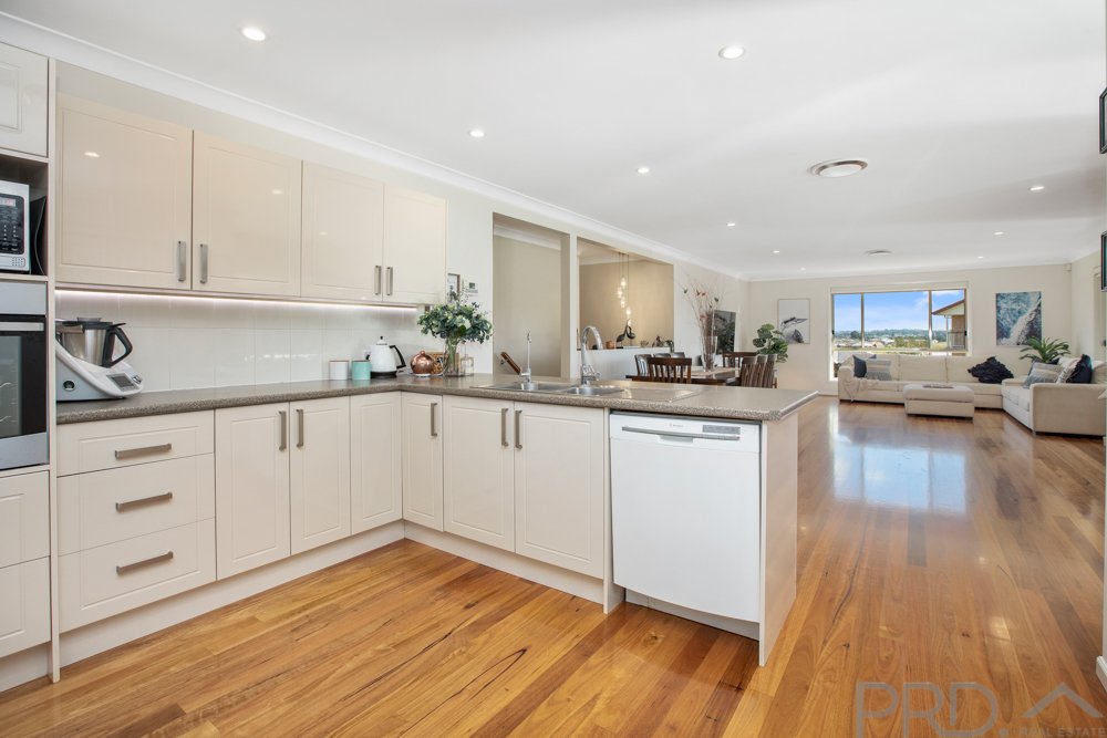 8 Klara Court RUTHERFORD 9
