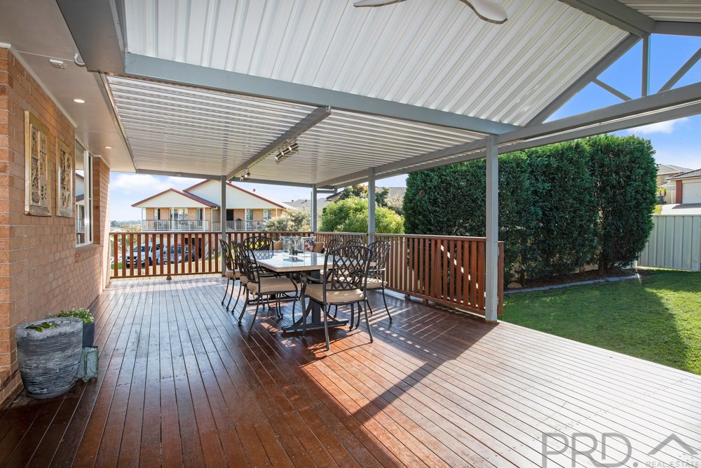 8 Klara Court RUTHERFORD 14