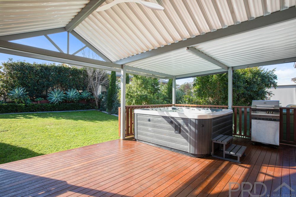 8 Klara Court RUTHERFORD 16