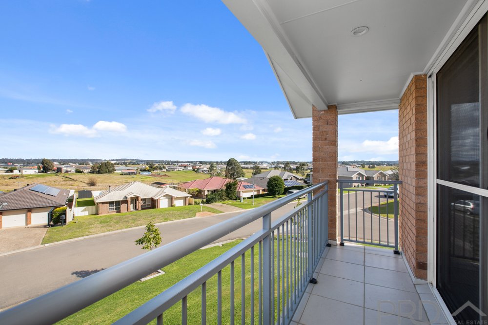 8 Klara Court RUTHERFORD 24
