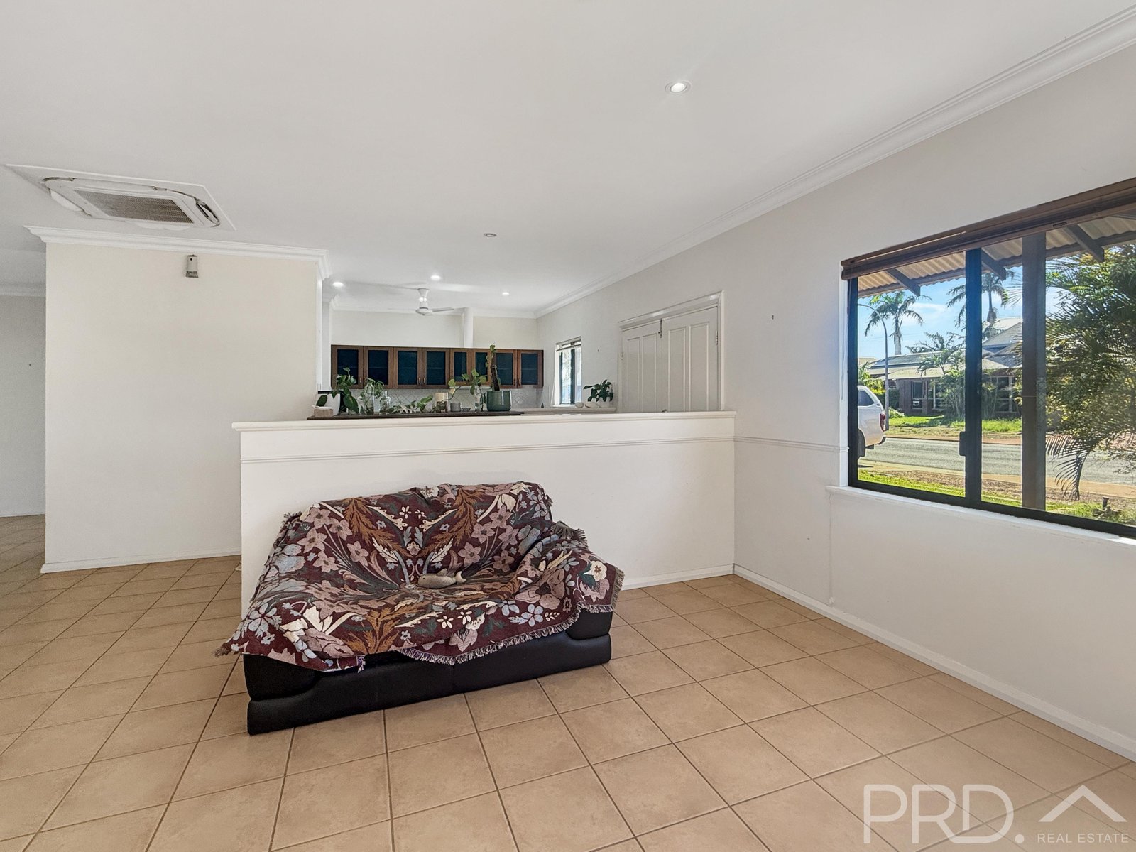 8 Koolinda Parade BAYNTON 3