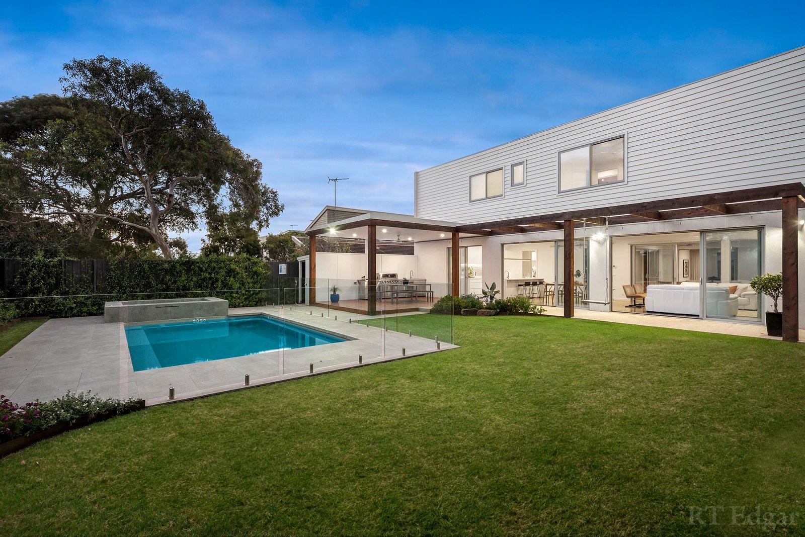 Real Estate and Property in 8 Kurrajong Court, Ocean Grove, VIC