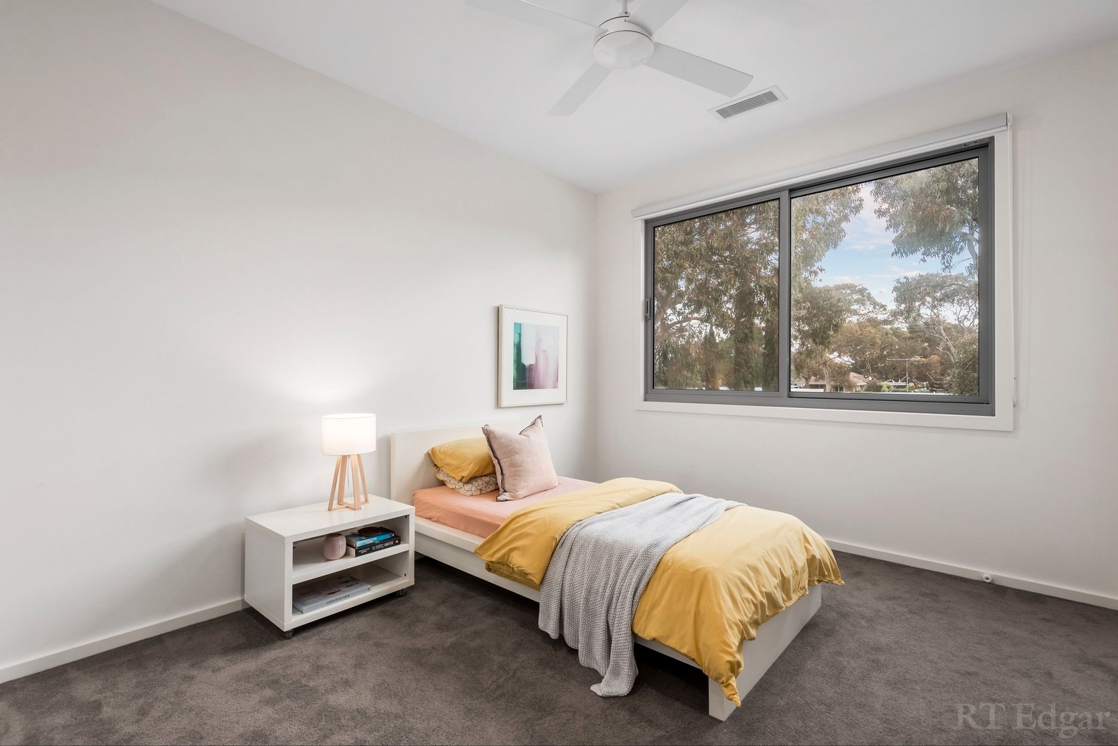 Real Estate and Property in 8 Kurrajong Court, Ocean Grove, VIC