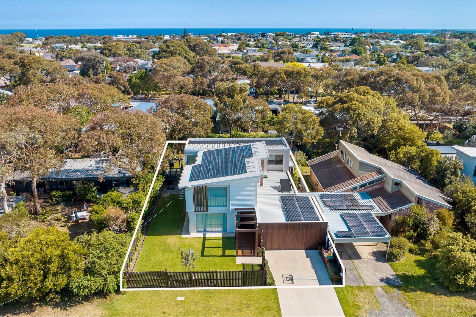 Real Estate and Property in 8 Kurrajong Court, Ocean Grove, VIC