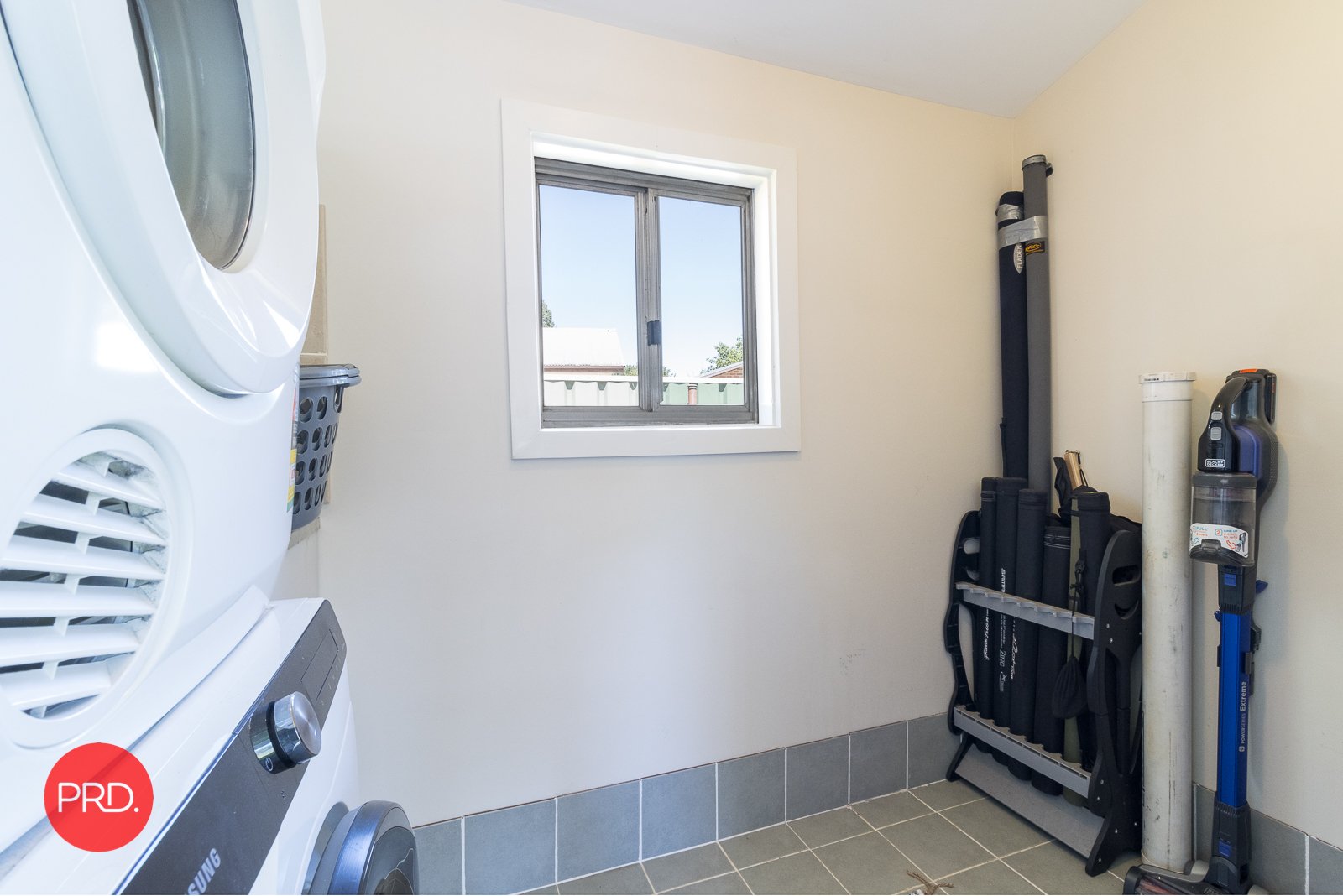 8 Kurrajong Street CAPTAINS FLAT 11