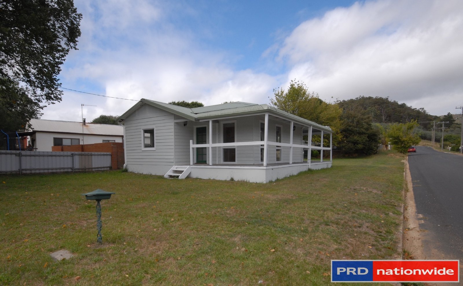 8 Kurrajong Street CAPTAINS FLAT 2