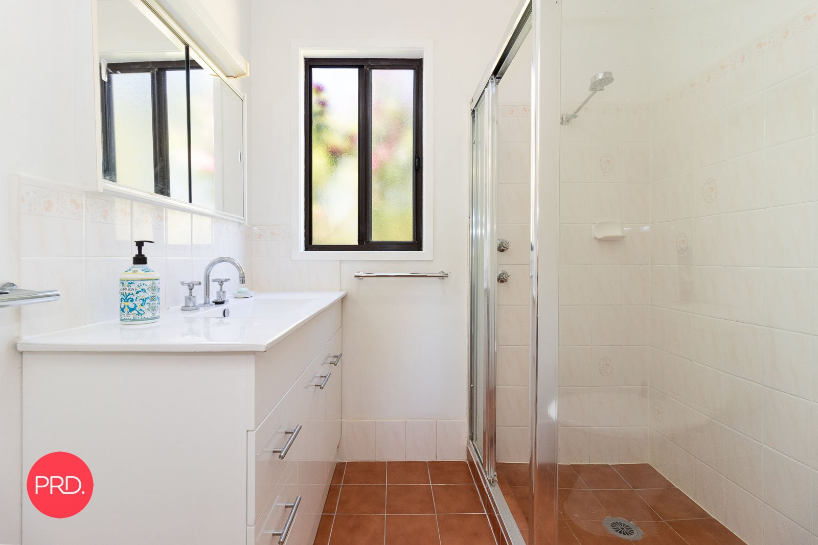 8 Lake Road BUNGENDORE 11