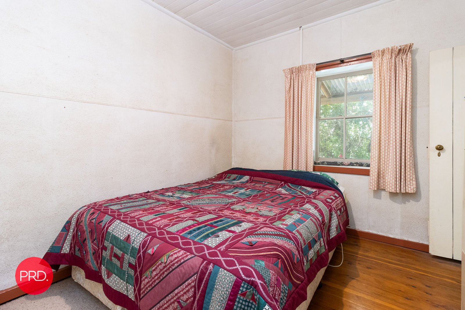 8 Lake Road BUNGENDORE 14