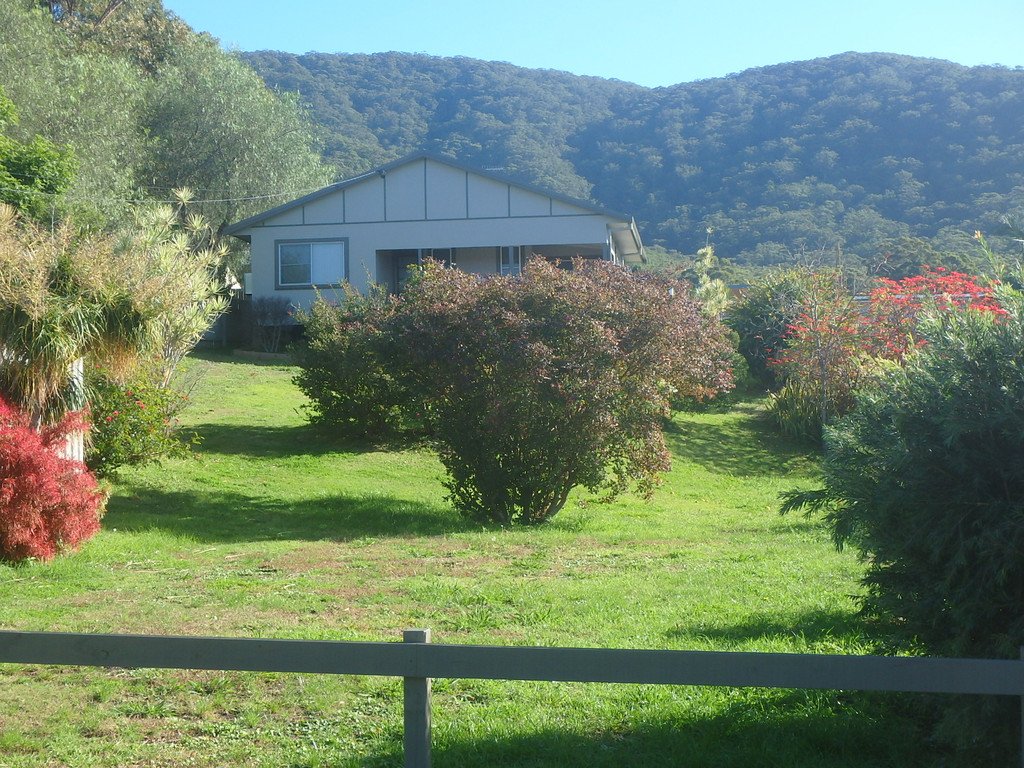 8 Lake Street LAURIETON 10