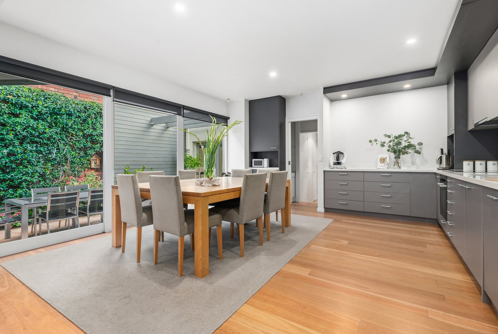 8 Lang Street, South Yarra, 3141