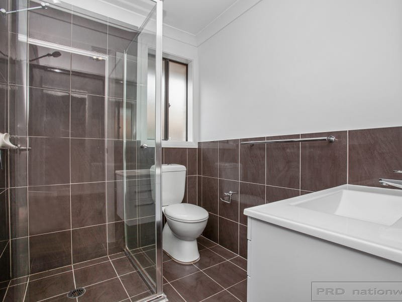 8 Lapwing Street ABERGLASSLYN 8