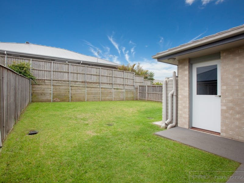 8 Lapwing Street ABERGLASSLYN 12