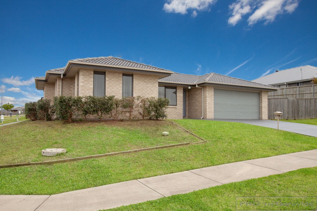 8 Lapwing Street ABERGLASSLYN 1