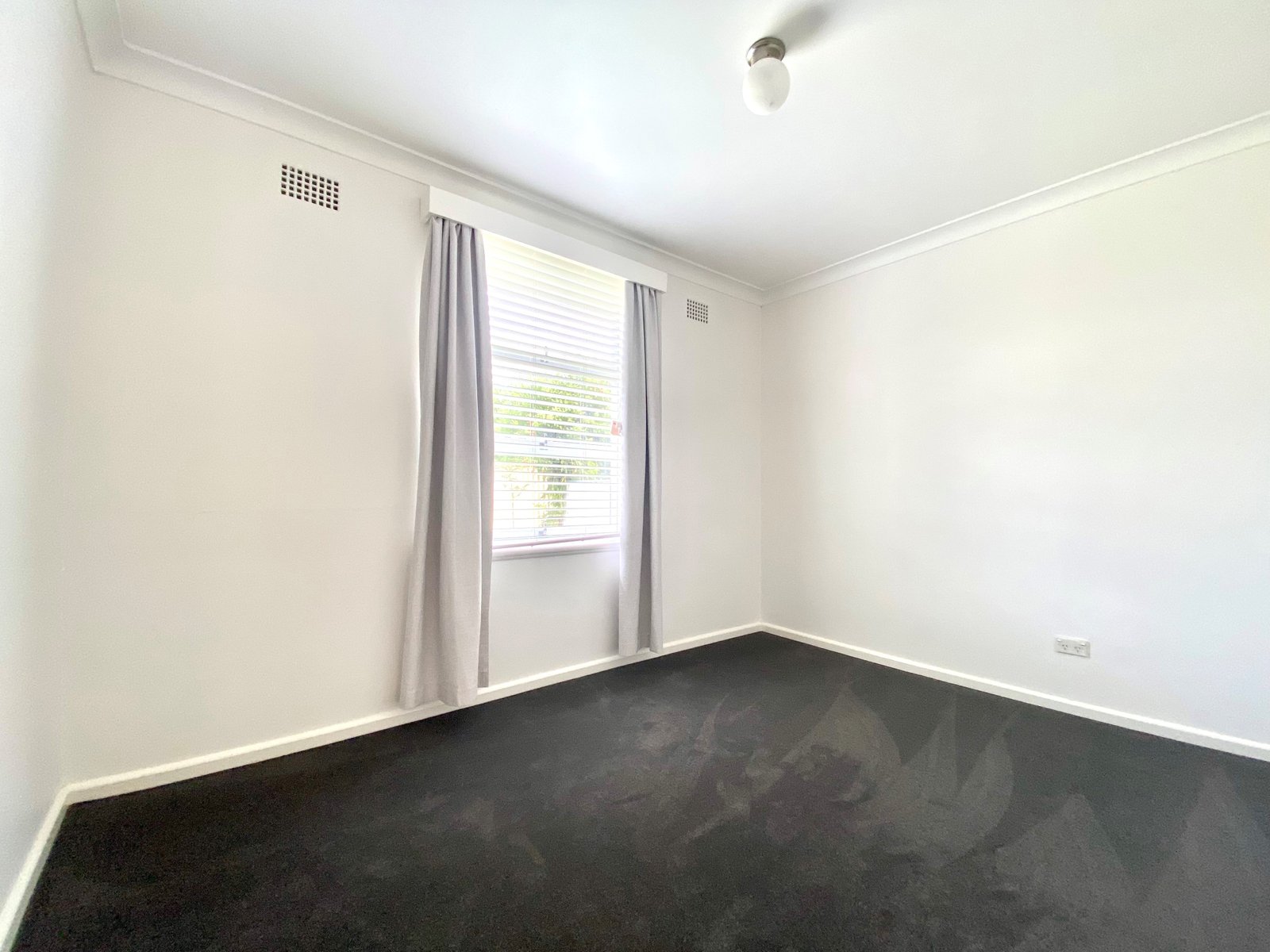 8 Larool Street TAMWORTH 8