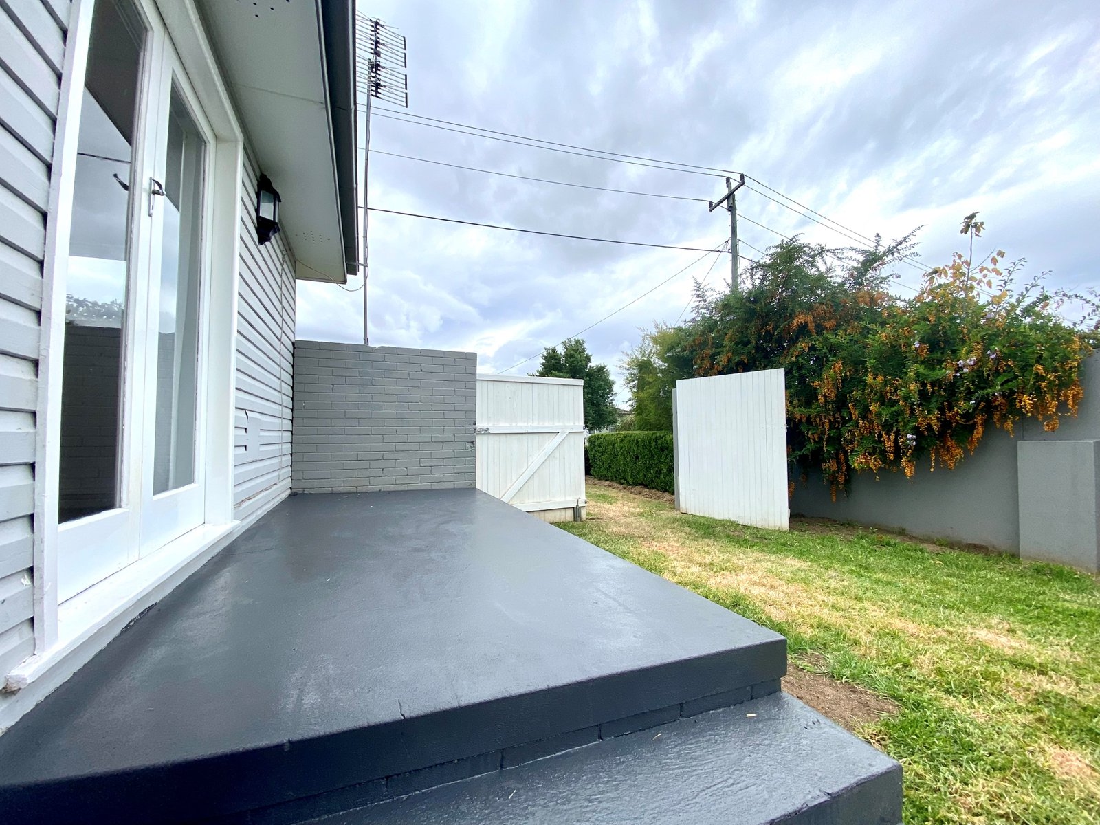 8 Larool Street TAMWORTH 12