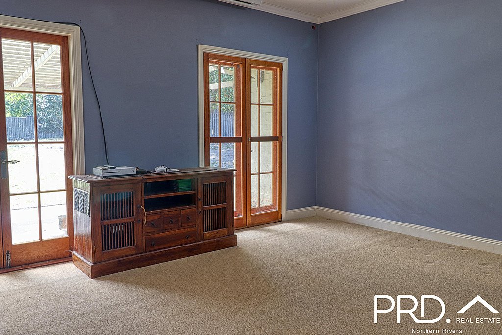 8 Laurie Place CASINO 16