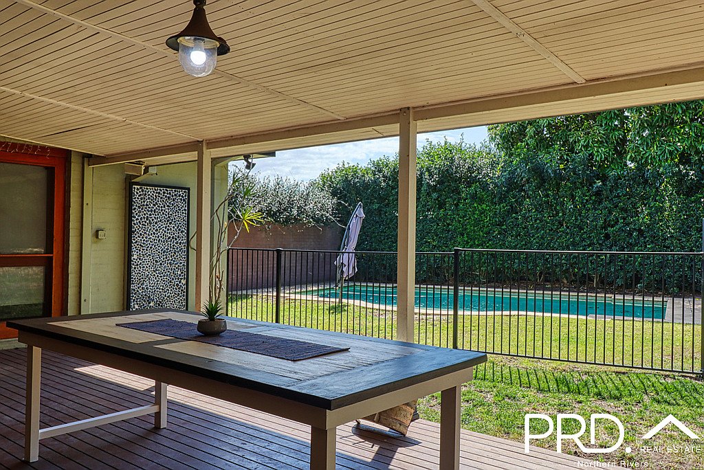 8 Laurie Place CASINO 18