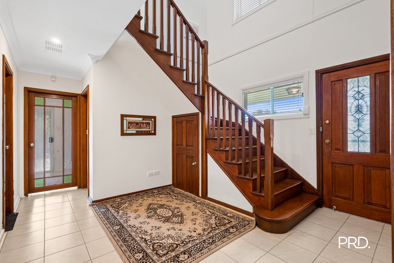 8 Lessing Street EMERTON 2