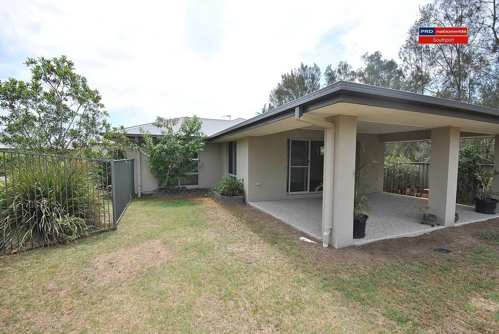 8 Lillypilly Court HELENSVALE 16