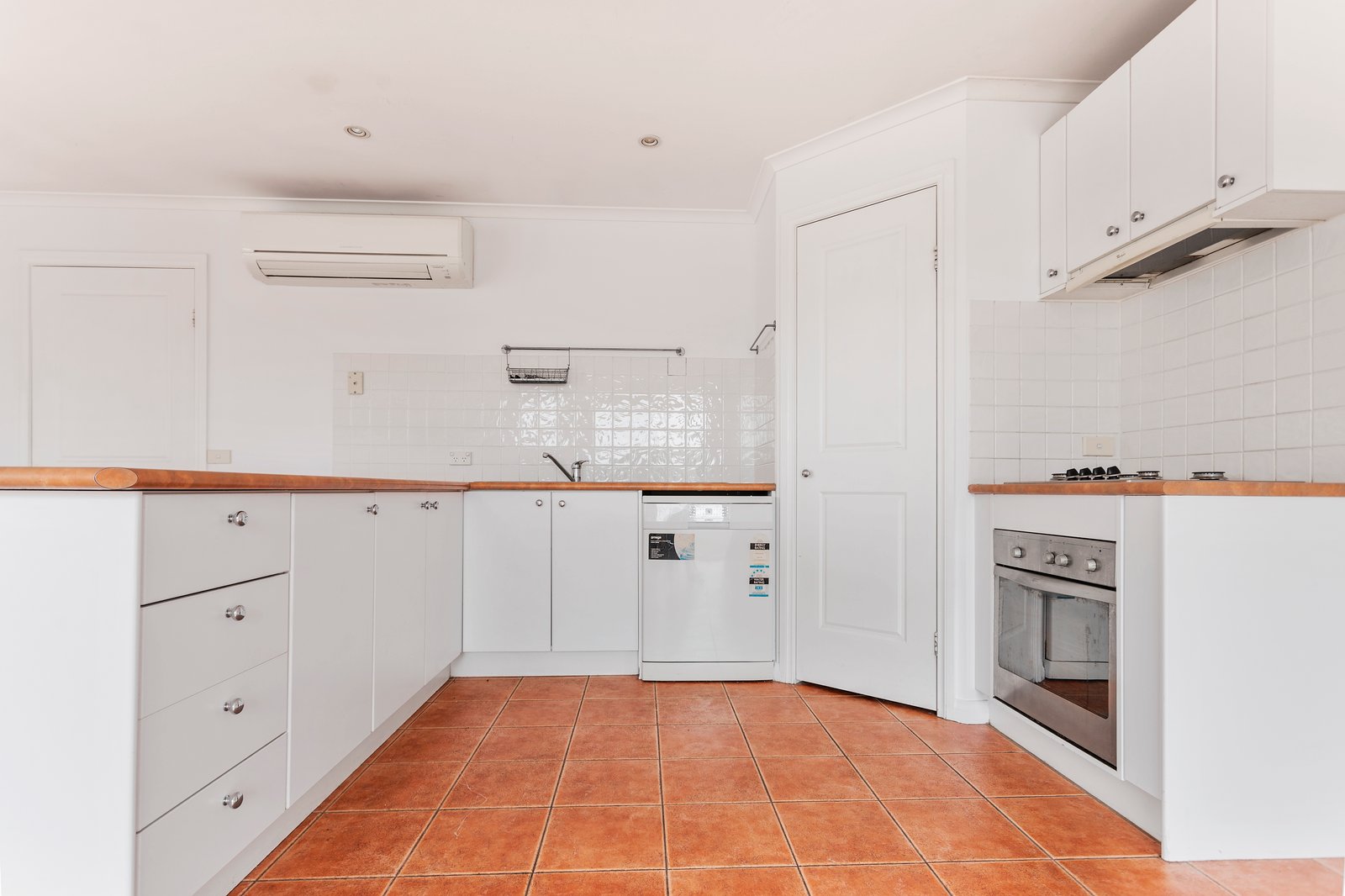 8 Lincoln Place BENDIGO 4