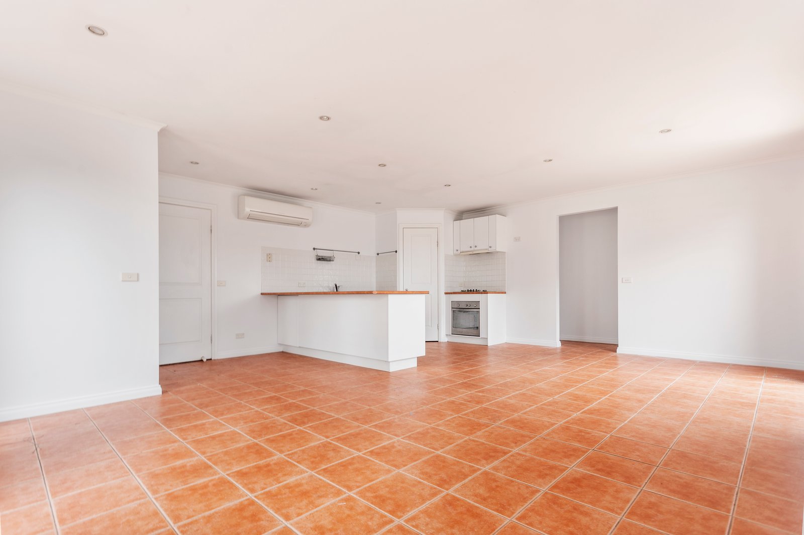 8 Lincoln Place BENDIGO 4