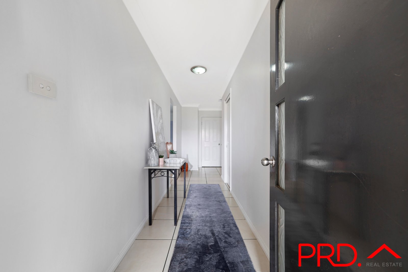 8 Lindsay Road TAMWORTH 4