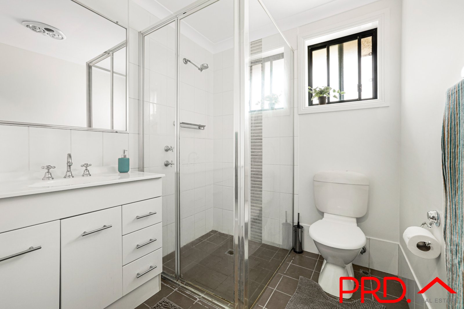 8 Lindsay Road TAMWORTH 15