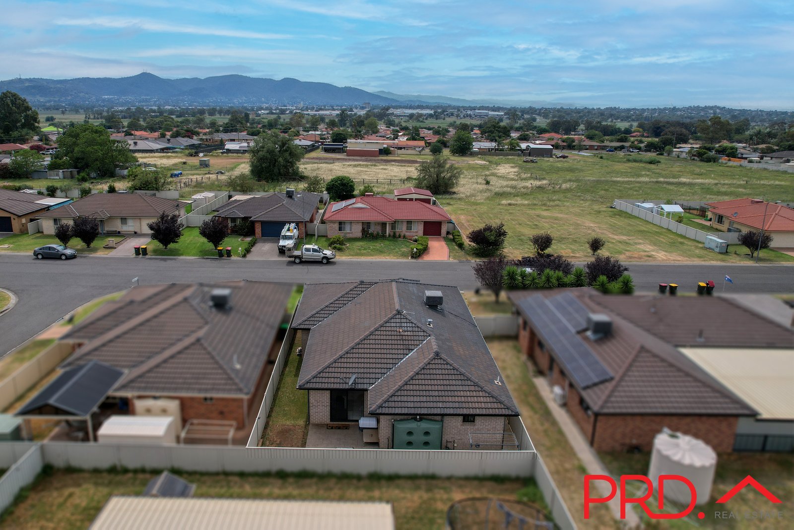 8 Lindsay Road TAMWORTH 23