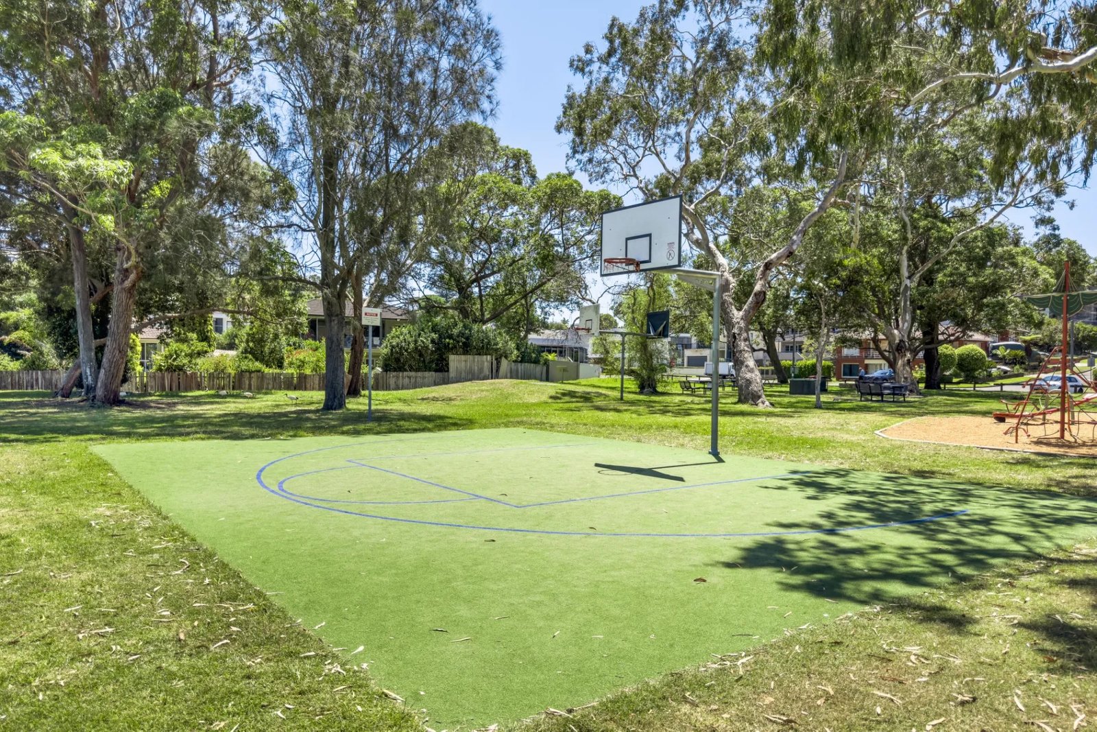 8 Loch Maree Crescent CONNELLS POINT 24