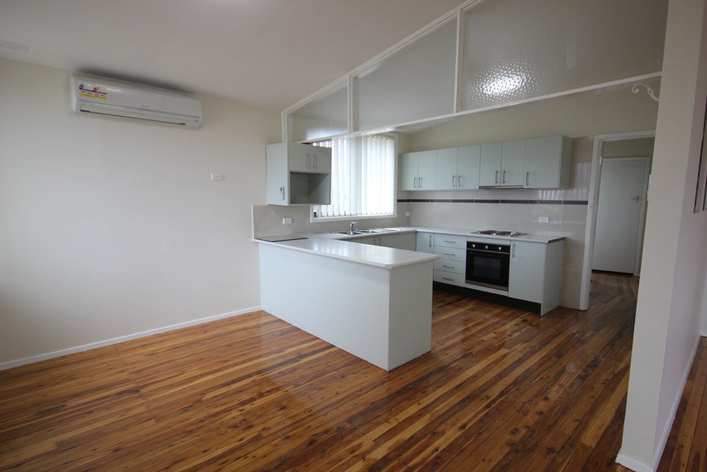 8 Lockwood Avenue GREENACRE 3