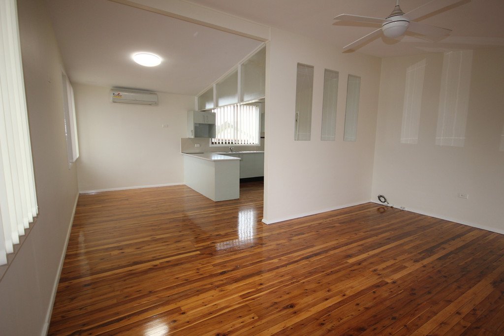 8 Lockwood Avenue GREENACRE 5