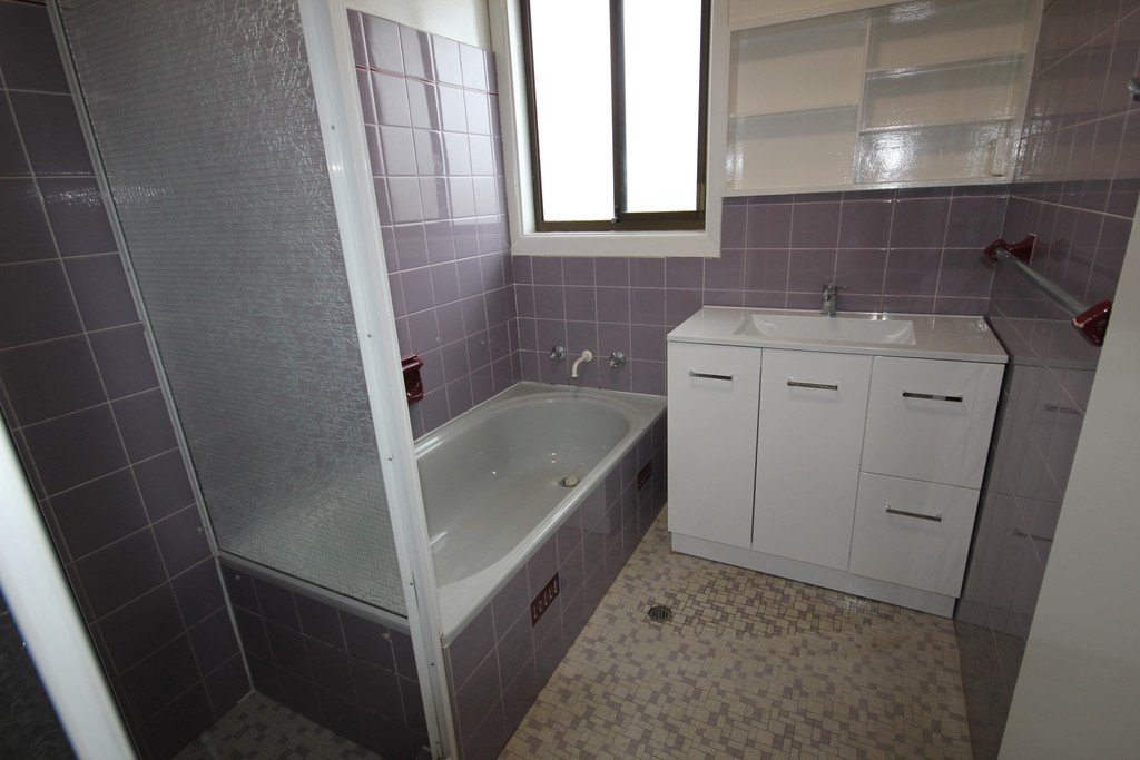 8 Lockwood Avenue GREENACRE 6