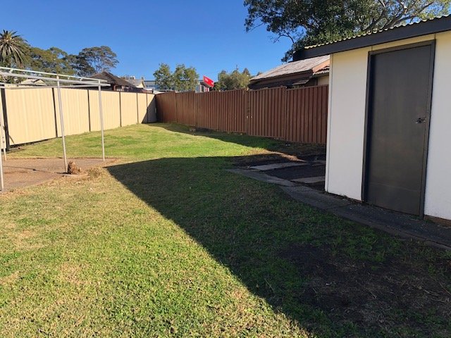 8 Lockwood Avenue GREENACRE 11