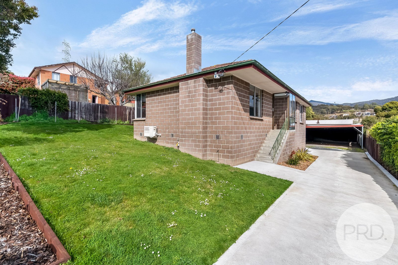 8 Loftus Street GLENORCHY 1