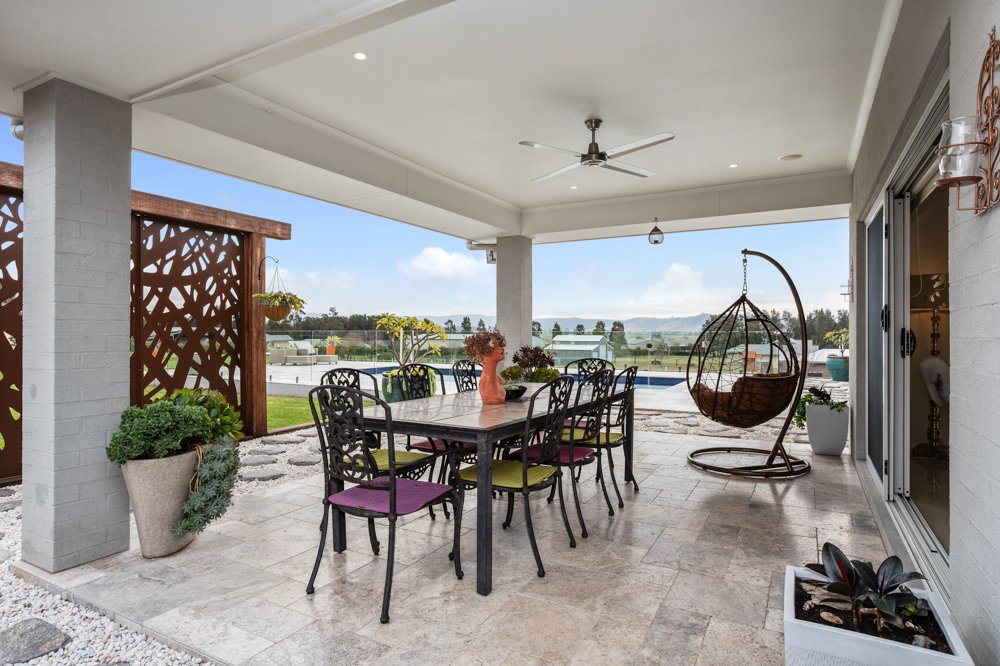 8 Lomandra Place WINDELLA 3