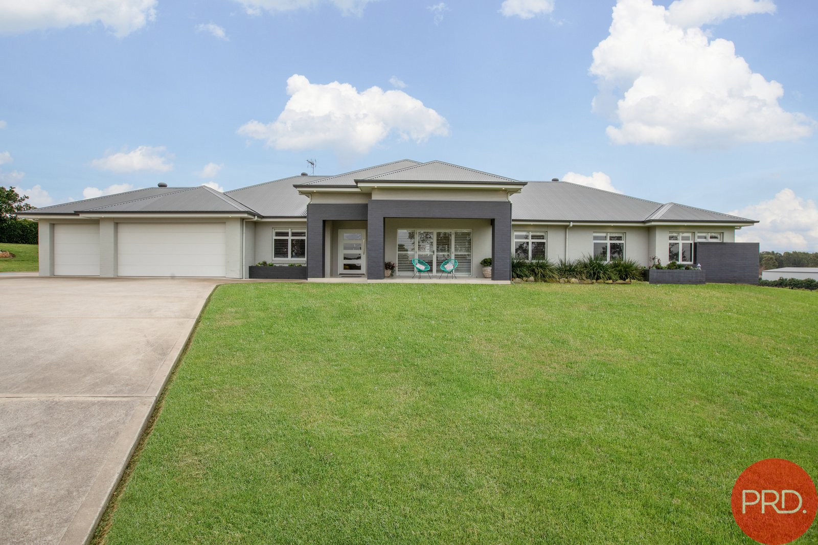 8 Lomandra Place WINDELLA 5